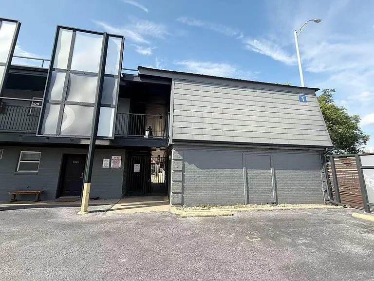 2020 S Congress Ave #1106 — Photo 14