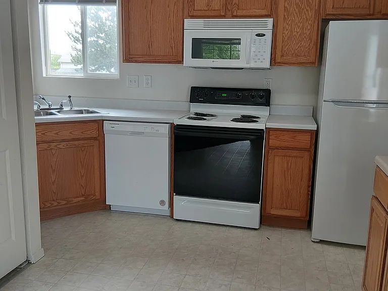 3922 Dove Ln — Photo 3