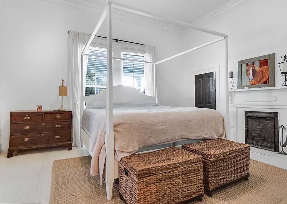 28th image of this home