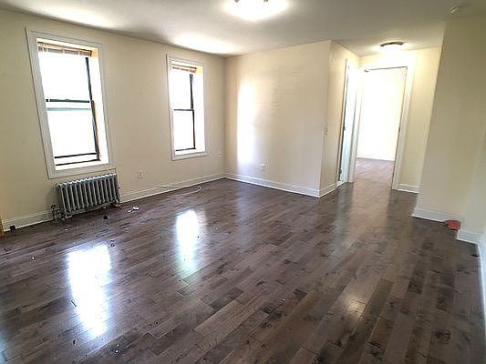 2nd image of 270 Empire Blvd APT 6D