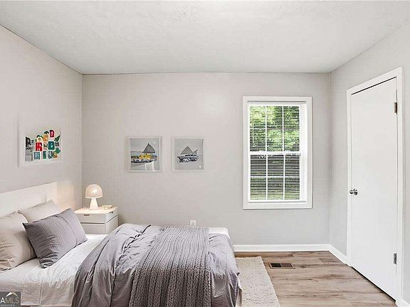 4th image of 2797 Revere Dr NW