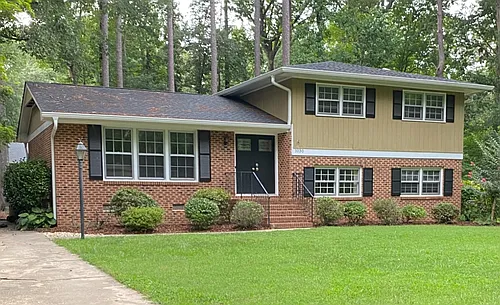 1030 Sturdivant Dr Photo 1