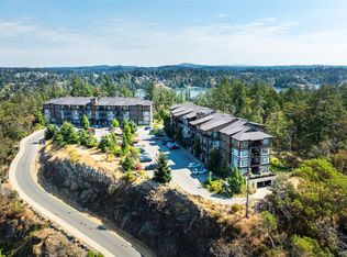 286 Wilfert Rd #102, View Royal, BC V9C0H6