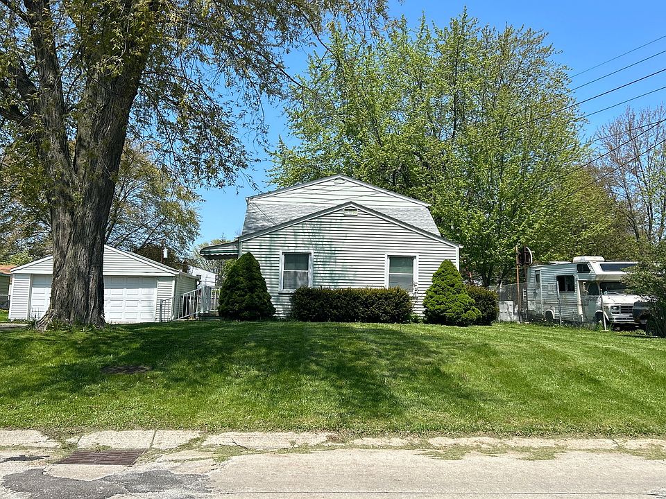 1st image of 23745 Glenwood St