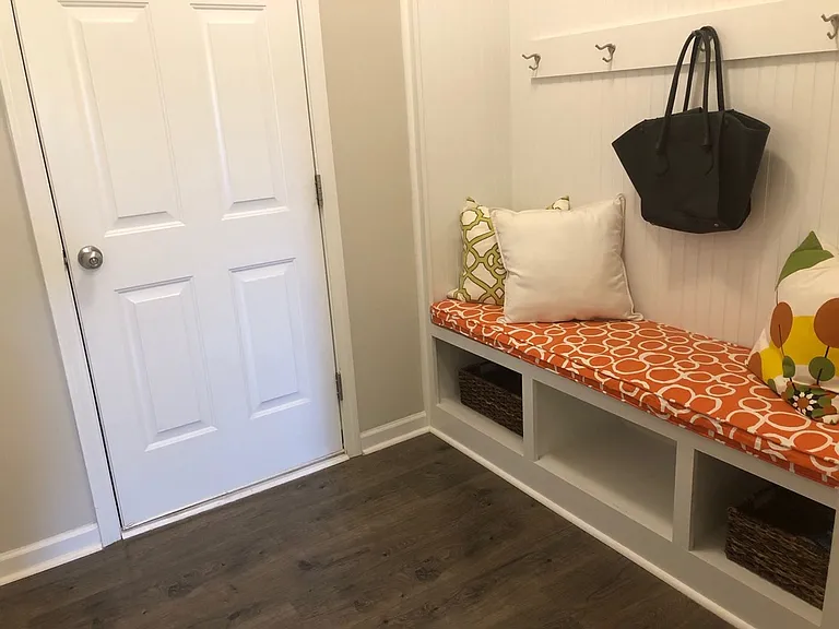 453 Tayberry Ln — Photo 9