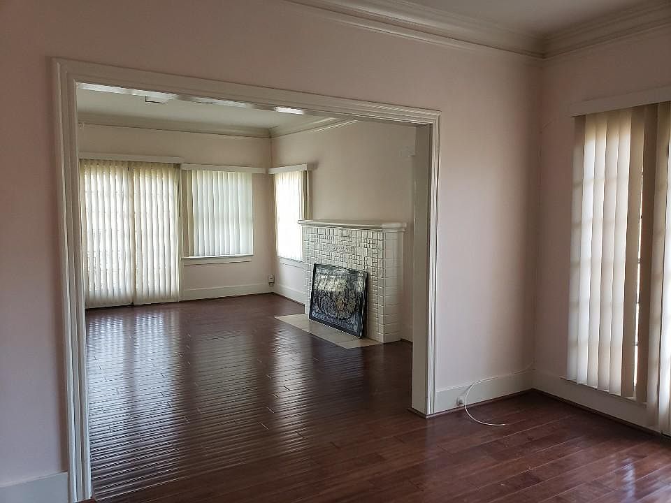 1st image of 1834 S Wilton Pl