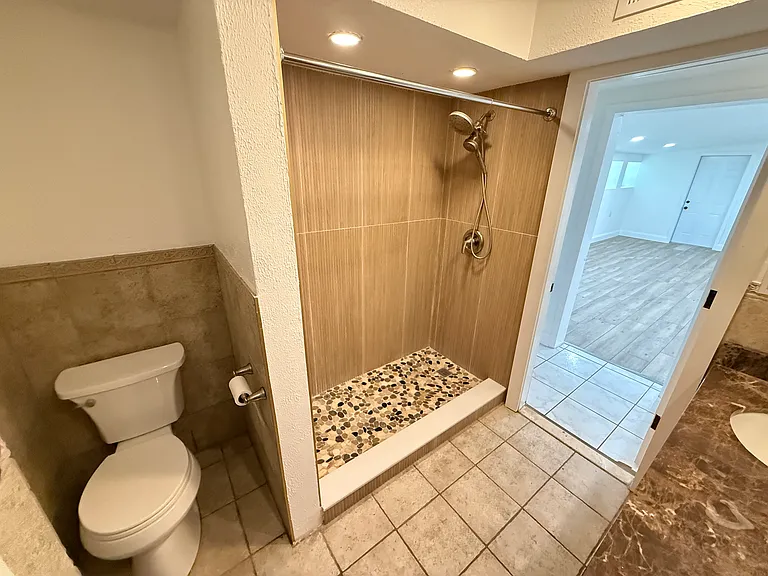 4394 Pompano Dr SE — Photo 20