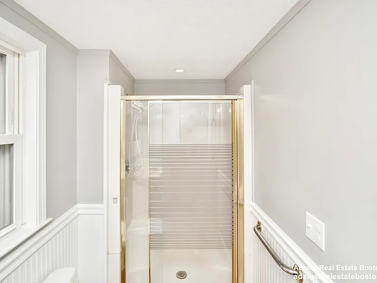 Princeton St — Photo 11