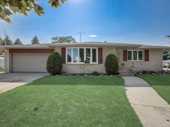 1403 80th STREET, Kenosha, WI 53143