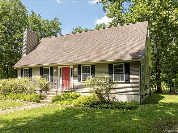 3rd image of 13-14 Creekside Place