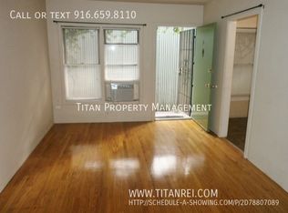 2320 G St APT 4, Sacramento, CA 95816