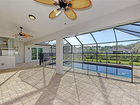 3rd image of 479 Rotonda Cir