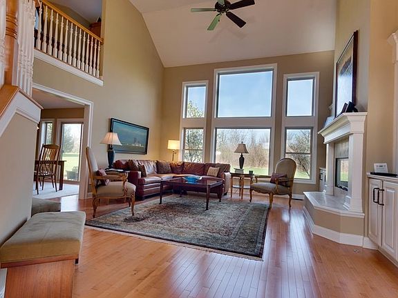 4th image of 6501 Wooded View Dr