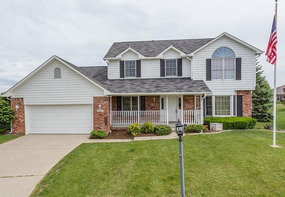 1st image of 4832 Blackstone Dr