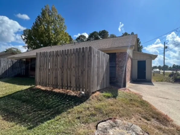 1017 Saratoga St, Ruston, LA 71270