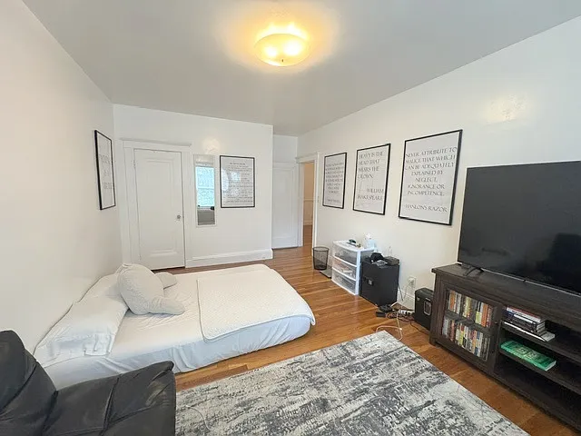 19 Hatherly Rd #1 — Photo 12