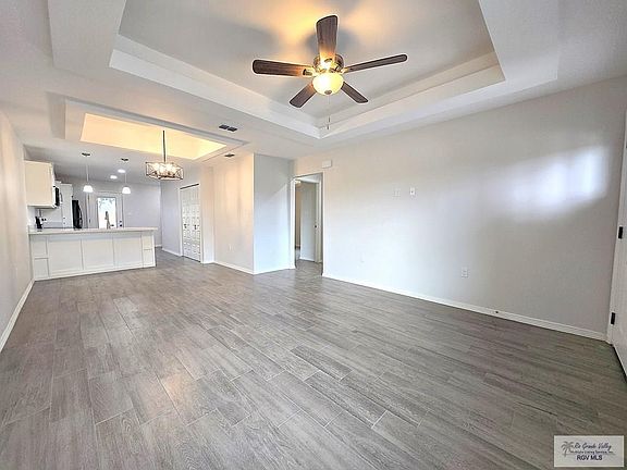 2nd image of 1522 Los Alamos St #B
