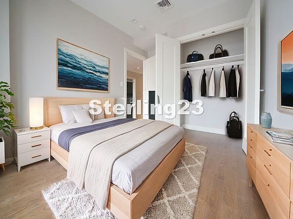 3rd image of 2718 Hoyt Ave S APT 9A