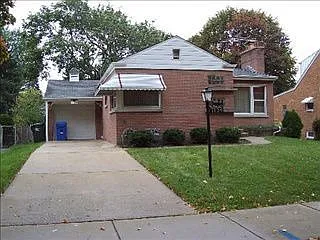 1124 Margret St photo 1