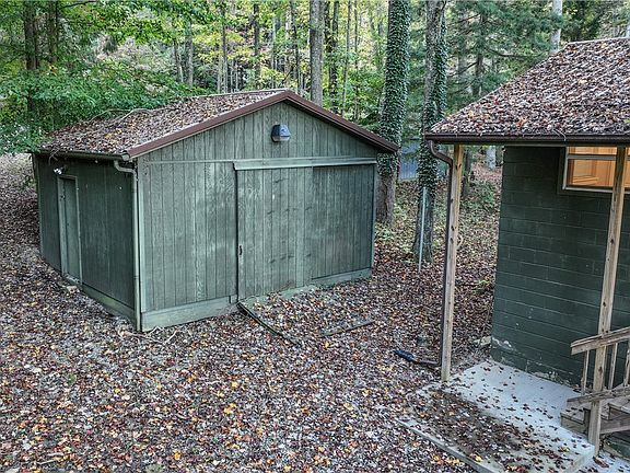 4th image of 33767 Goodrich Dr