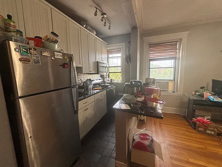 137 Peterborough St #9 — Photo 6