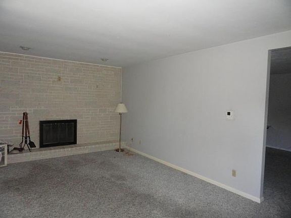 4th image of 1148 Cedar Crest Dr