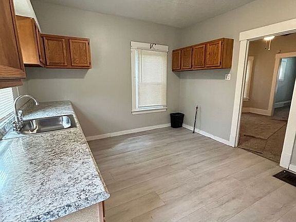 4th image of 3403 W 98th St Unit 2