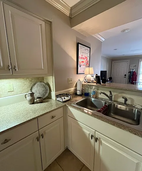 119 Chestnut St #113 — Photo 4