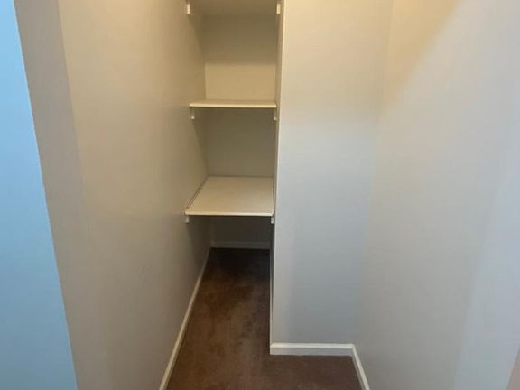 4th image of 2457 W Moffat St #1