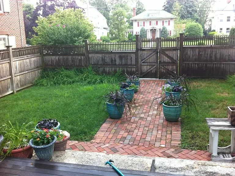 283 Norwood Ave — Photo 22