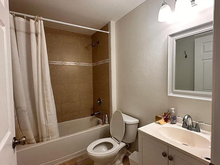 1246 SE 8th St — Photo 9