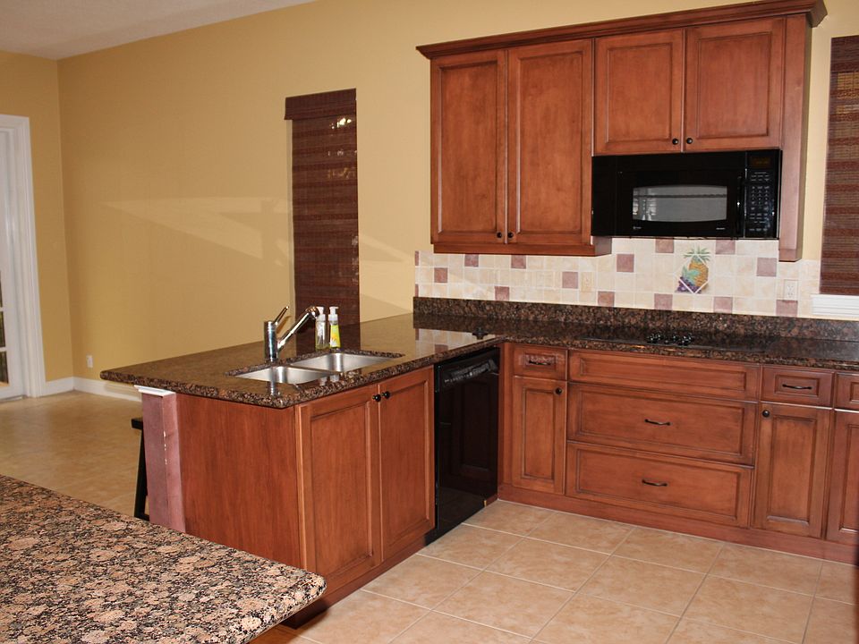 2nd image of 126 Inkberry Dr