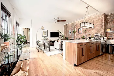 Rented by Urbane Brokerage