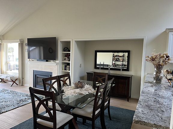 2nd image of 6228 Lakeview Dr #E