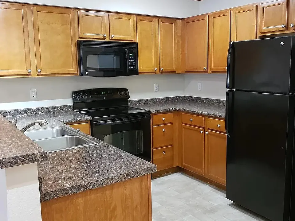Black Rock Court Apartments