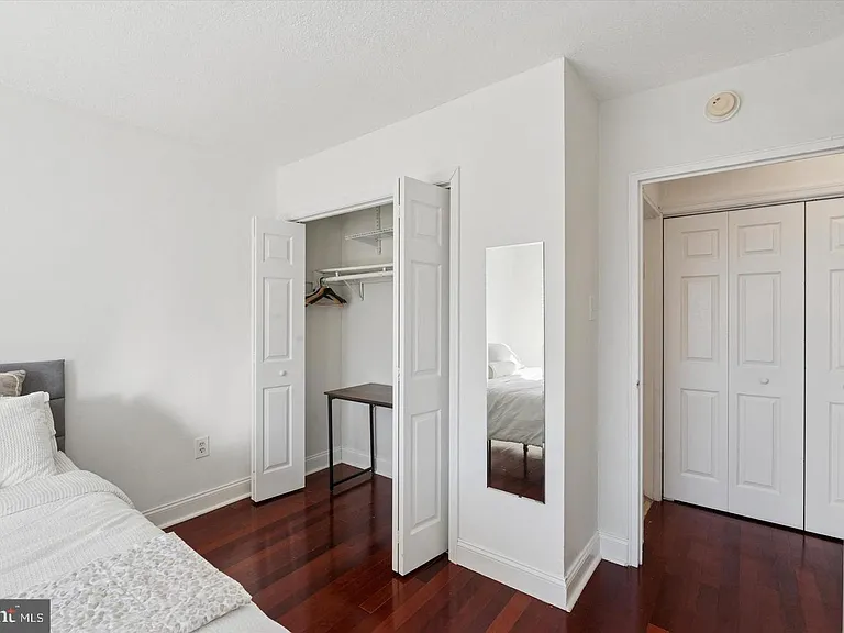2101 Chestnut St #17-1412 — Photo 9