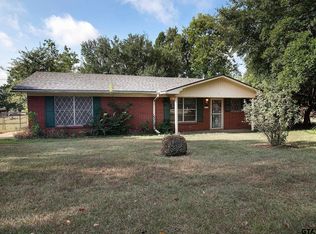1512 N Whatley Rd, White Oak, TX 75693