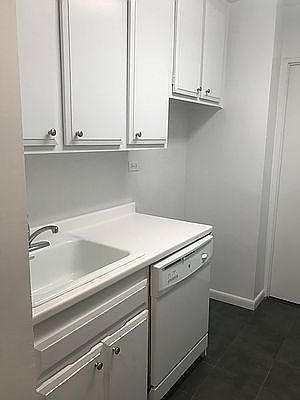 3rd image of 245 E 63rd St APT 412