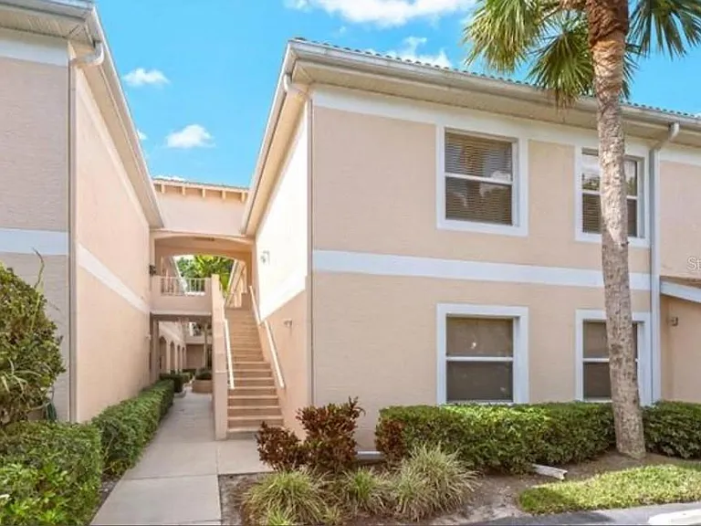 1044 Woodshire Ln #B211 — Photo 34