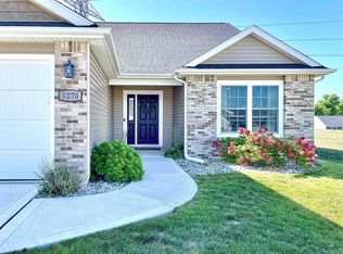 5270 Pigeon Creek Ct, Fort Wayne, IN 46825