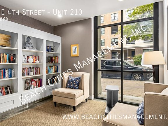 4th image of 300 E 4th St Unit 210