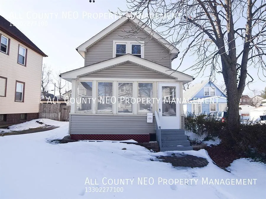 4460 W 51st St photo 1