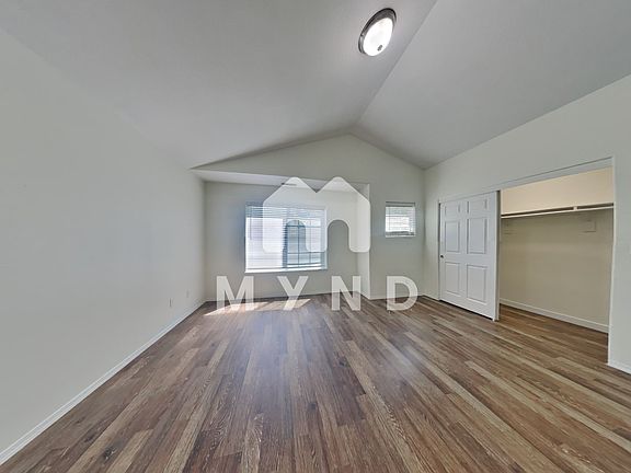 5th image of 5908 NE 33rd Cir