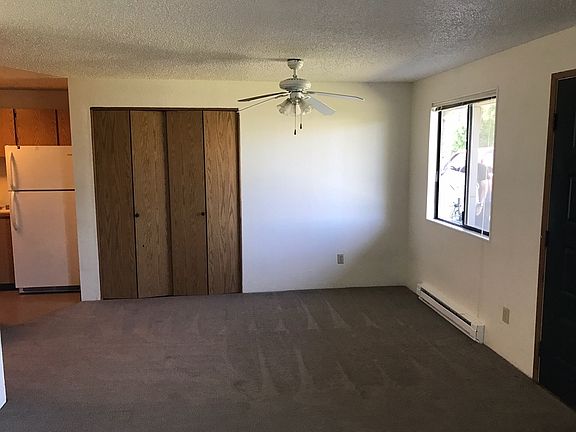 4th image of 330 NE C St #330A