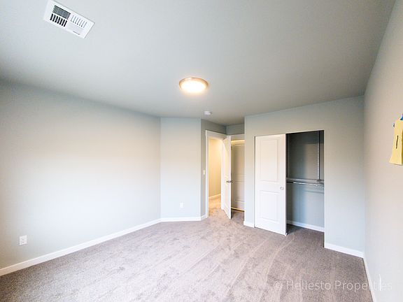 2nd image of 2494 SW Coho St