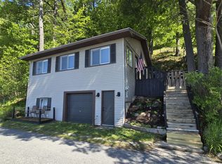 601 W Baldwin Lake Dr, Greenville, MI 48838
