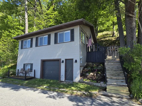 601 W Baldwin Lake Dr, Greenville, MI 48838