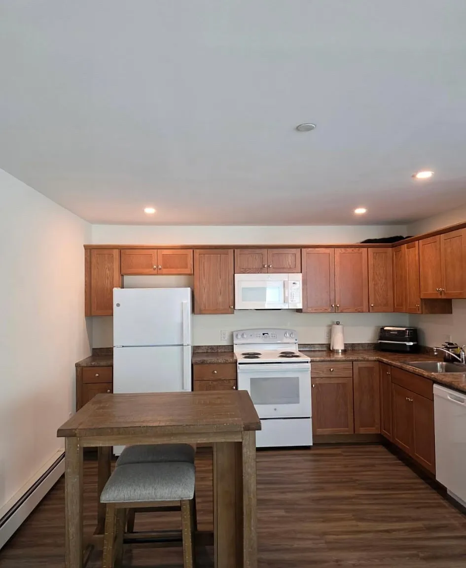 2 bed, 850 sqft, $2,900 — Photo 4