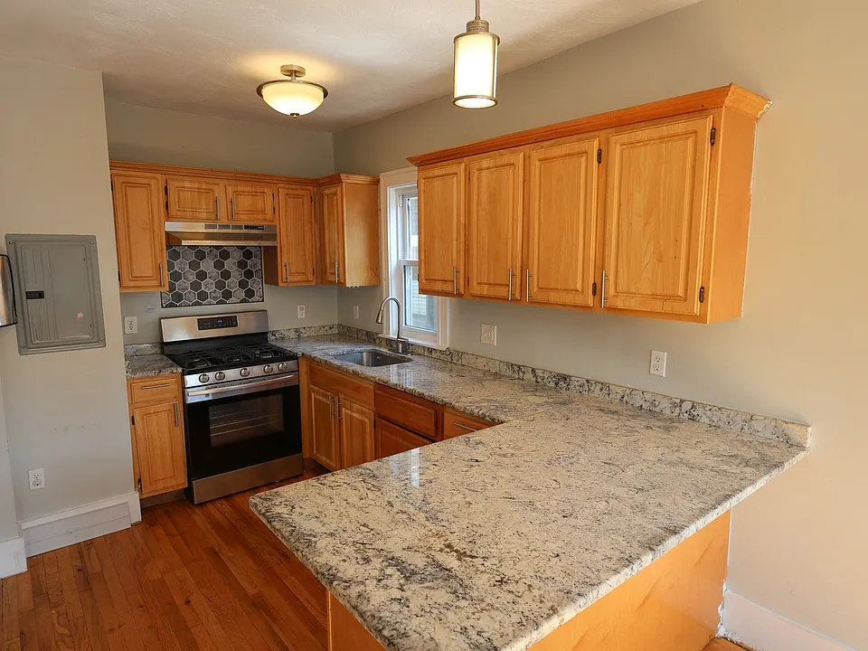 275 Humboldt Ave #2