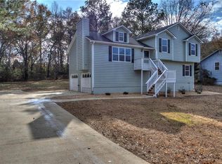 25 Lazy Water Dr, Cartersville, GA 30120